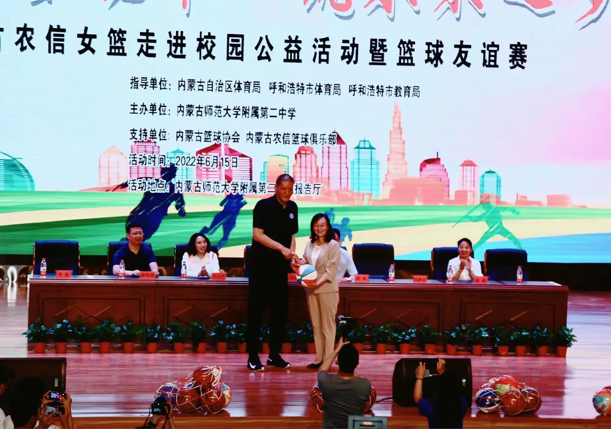 业余爱好者如何利用智能工具提升篮球水平_0
